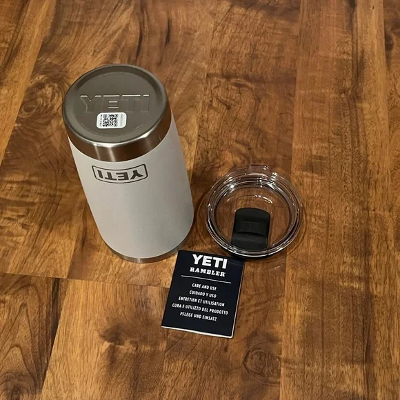 YETI Rambler 20 oz. Travel Mug - White - Banfe & Lake Louise (Canada) - Picture 6 of 6